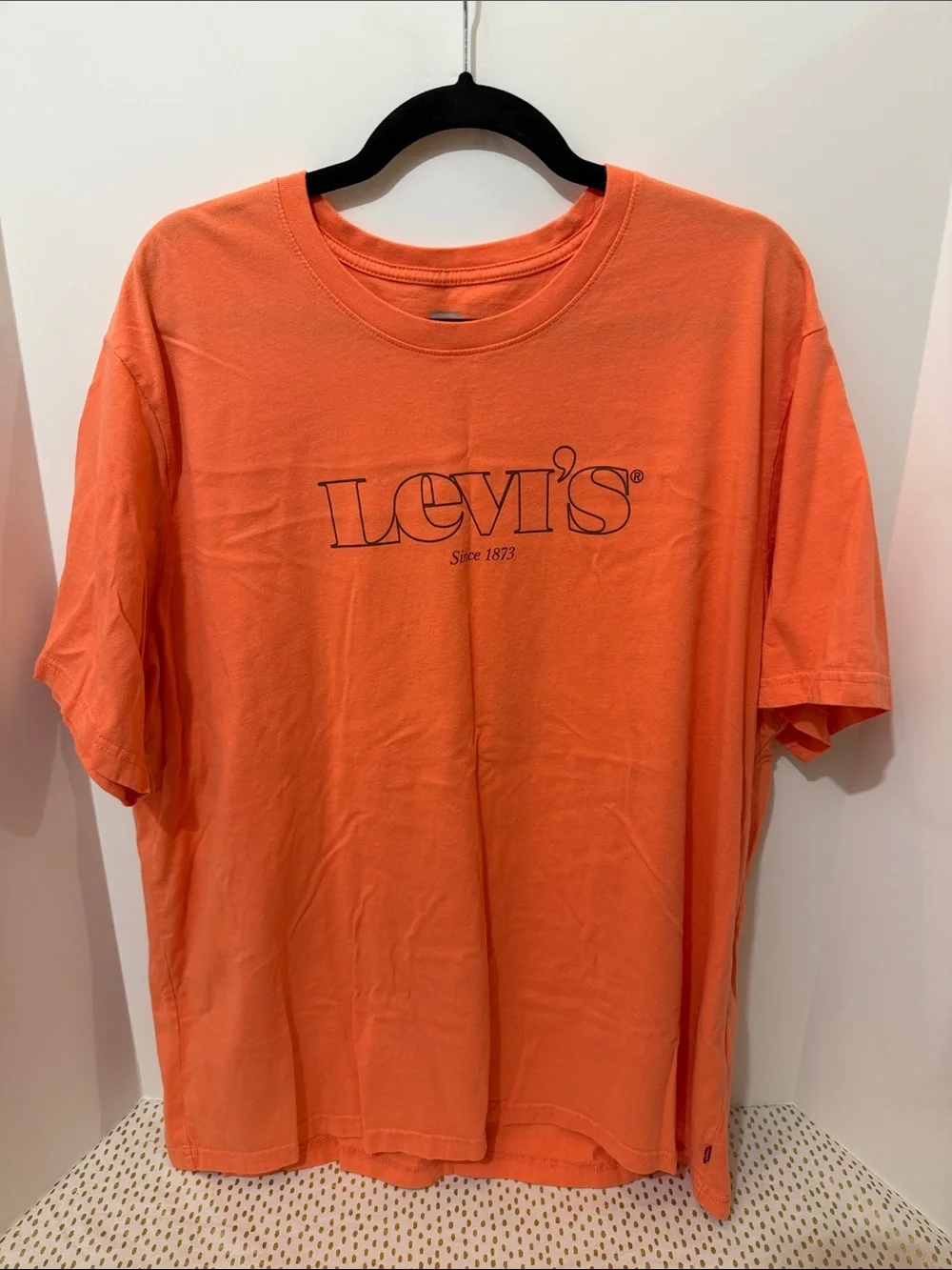 Levi's Orange Logo Crew Tee